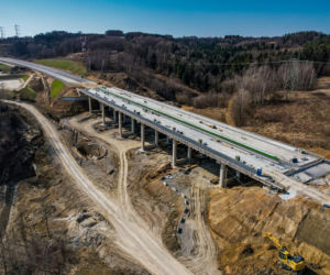 Najwyższa estakada w Polsce powstaje na S19 Babica Jawornik. Na plac budowy prowadzą serpentyny