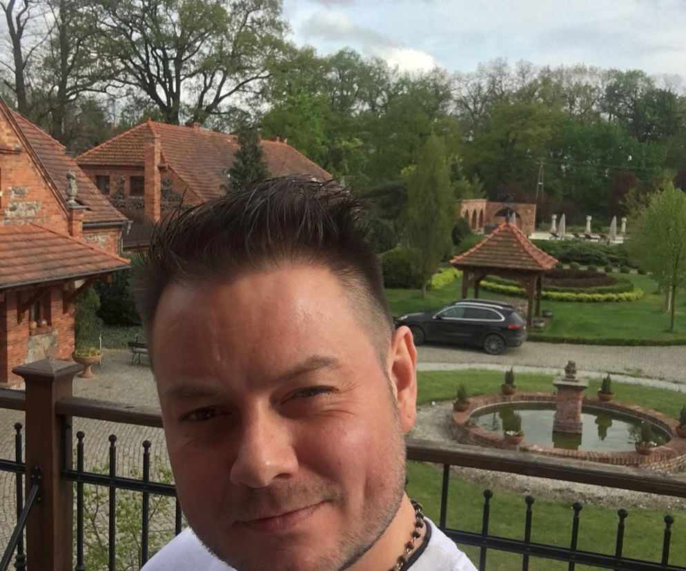 Tak dziś wygląda Bartek Wrona