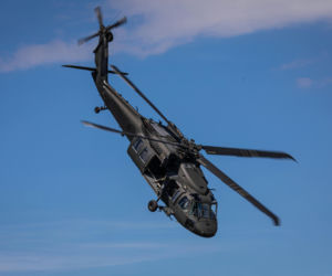 Tragedia w Emiratach Arabskich. Wojskowy śmigłowiec runął na ziemię!