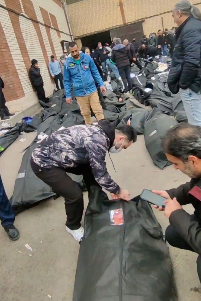 Władze Iranu mordują rannych demonstrantów w szpitalach?! Straszne oskarżenia