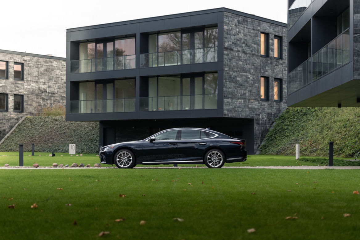 Lexus LS 500 Omotenashi 3.5 V6 417 KM