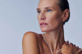 Prezent last minute na dzień babci? Zamiast kolejnego kwiatka – wspólny czas w spa i pielęgnacyjne hity od Douglas