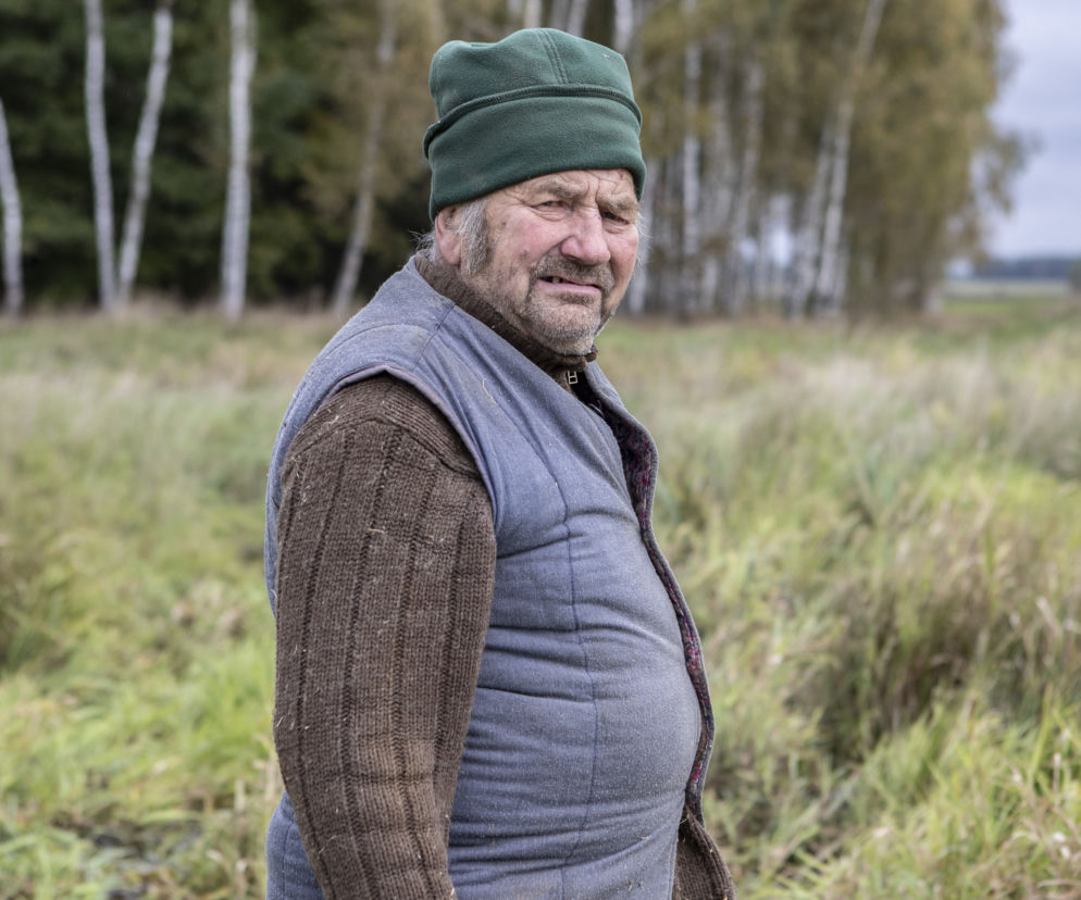 Rolnicy. Podlasie. Gienek nie zna się na maszynach rolniczych? 