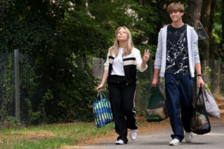 M jak miłość odc. 1911. Hubert Buczak (Leon Hausner), Lenka (Olga Cybińska)