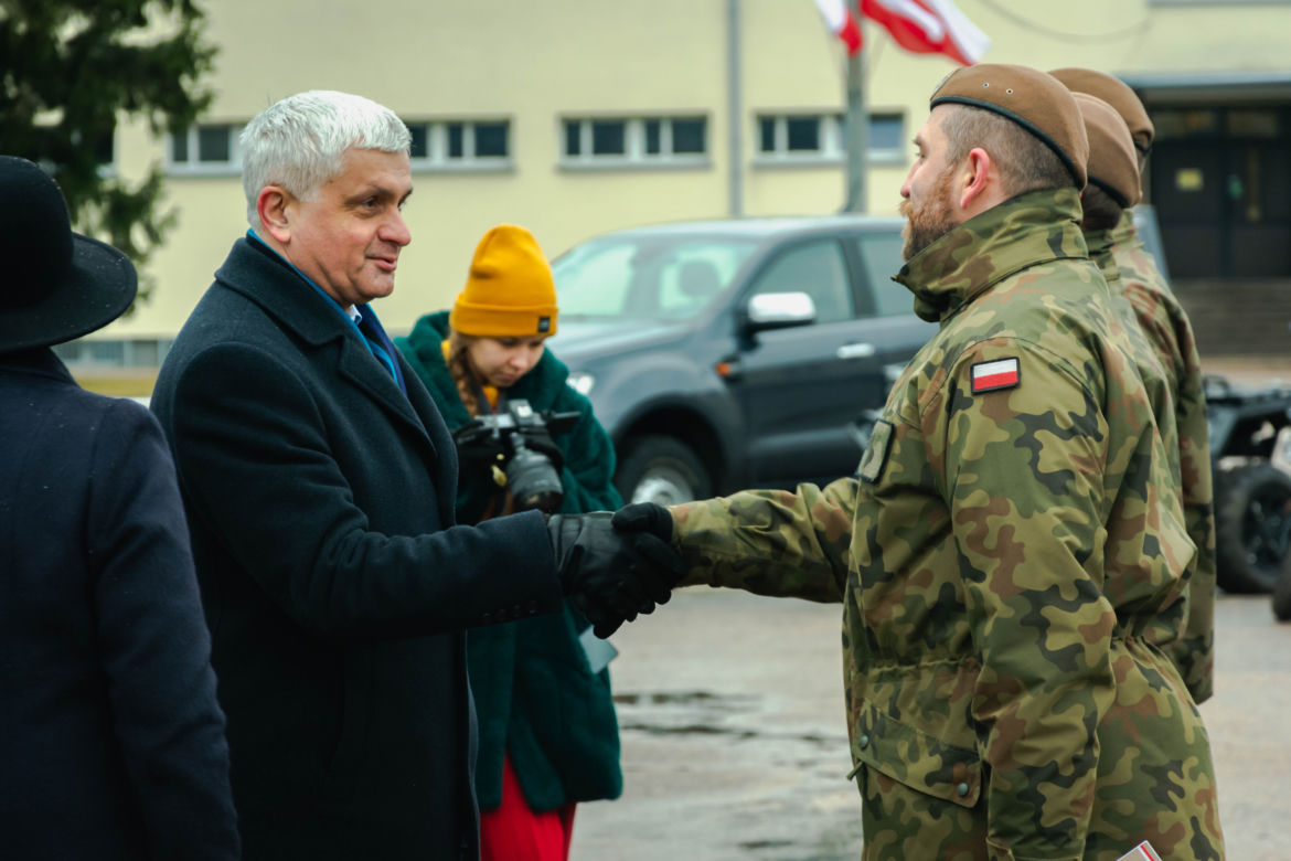 Uroczysta przysięga w Białymstoku. Ponad 90 nowych żołnierzy w szeregach WOT [ZDJĘCIA,WIDEO]