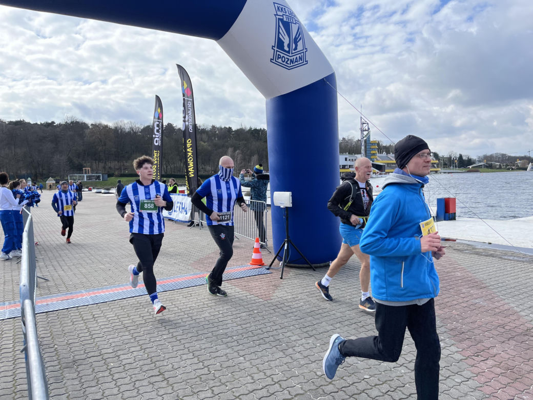 Kibolska Dycha 2024. Wyjątkowy bieg kibiców Lecha Poznań