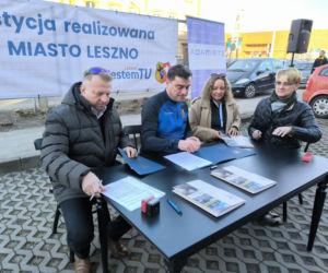 Podpisanie umowy na remont ulicy Święciechowskiej