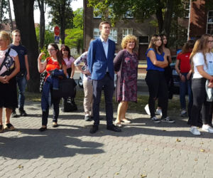 Leszno ma kolejny mural. Powstał na murze naprzeciwko I LO