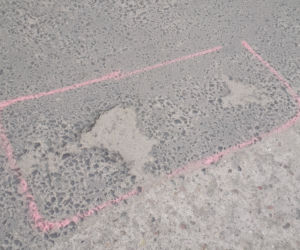 Tak wyglądają drogi we Wrocławiu po zimie