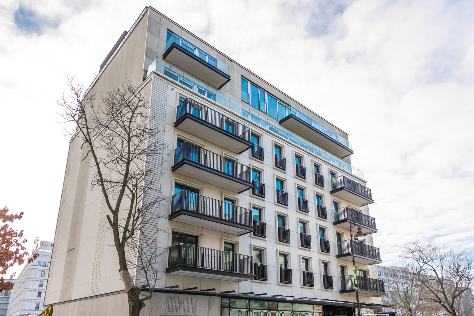Apartamentowiec przy Smolnej 23 w Warszawie