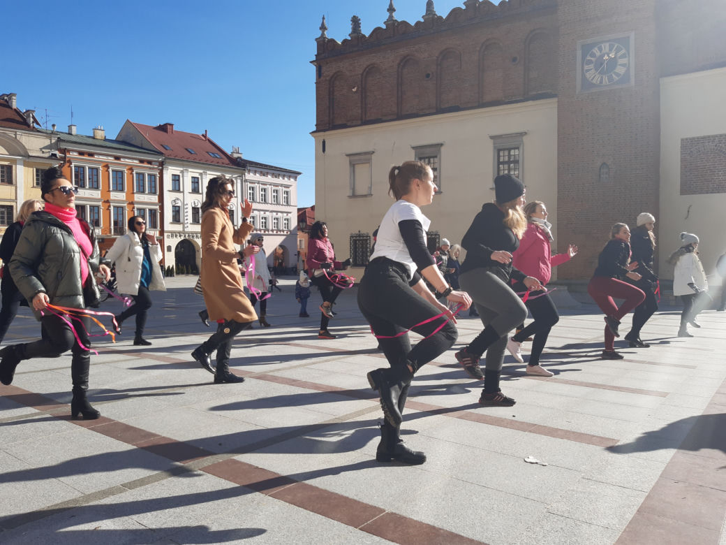 Taniec przeciw przemocy w Tarnowie