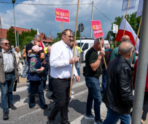 Mieszkańcy Skawiny wyszli na ulicę przeciwko przebiegowi S7 przez gminę