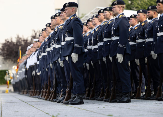 Nowa służba wojskowa w Niemczech zawodzi? Młodzi nie chcą wypełniać ankiet dla Bundeswehry