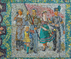 Na placu Konstytucji zawsze są cztery pory roku - ceramiczne