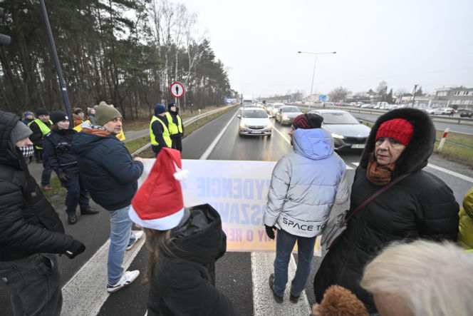 Mają dość korków, chcą buspas. W godzinach szczytu protestowali na pasach