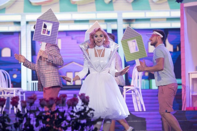 Kasia Moś jako Katy Perry w Twoja Twarz Brzmi Znajomo
