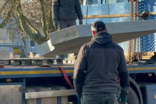 Budowa pomnika Żołnierzy 55. Poznańskiego Pułku Piechoty w Lesznie