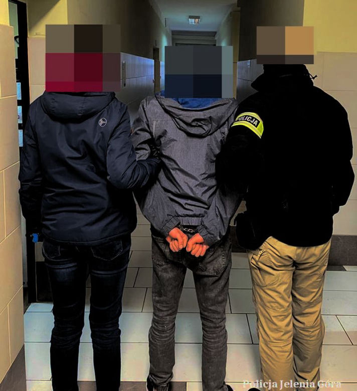 Napadli na nielegalne kasyno w Jeleniej Górze