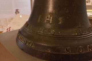 Komu bił ten dzwon? Unikatowy eksponat w muzeum w Lesznie [ZDJĘCIA]