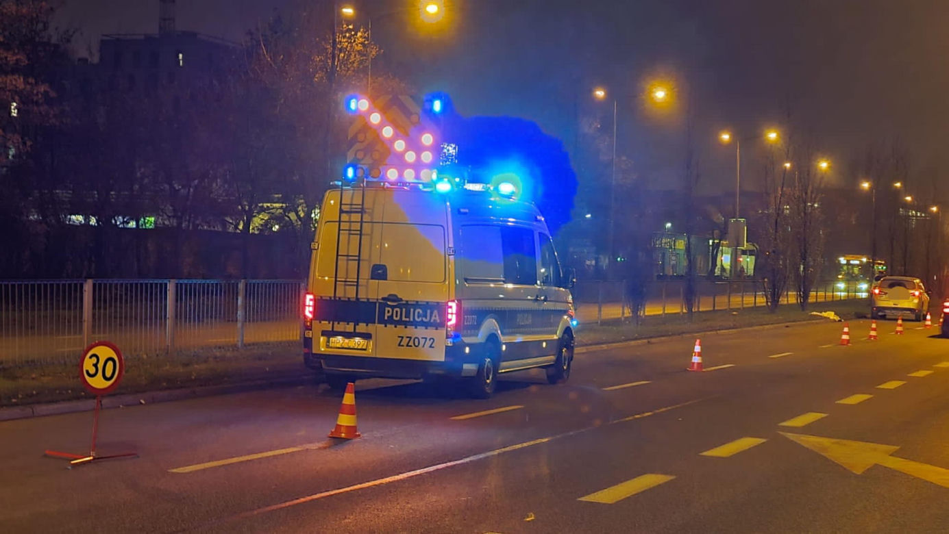Dramat na Pradze. Samochód skosił pieszego w alei Solidarności