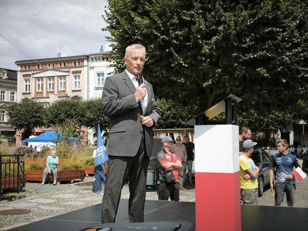 Manifestacja pod hasłem "Sto nielegalnej imigracji" w Lesznie