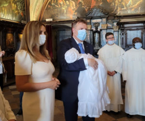Jacek Kurski ochrzcił córkę w Częstochowie. Zdjęcia z uroczystości.