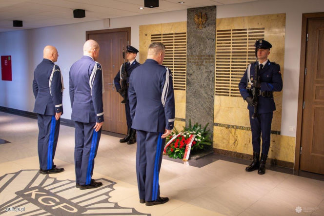 Policjant zainterweniował na urlopie i zginął. Andrzej Struj śmiertelnie dźgnięty nożem. "To był szok"