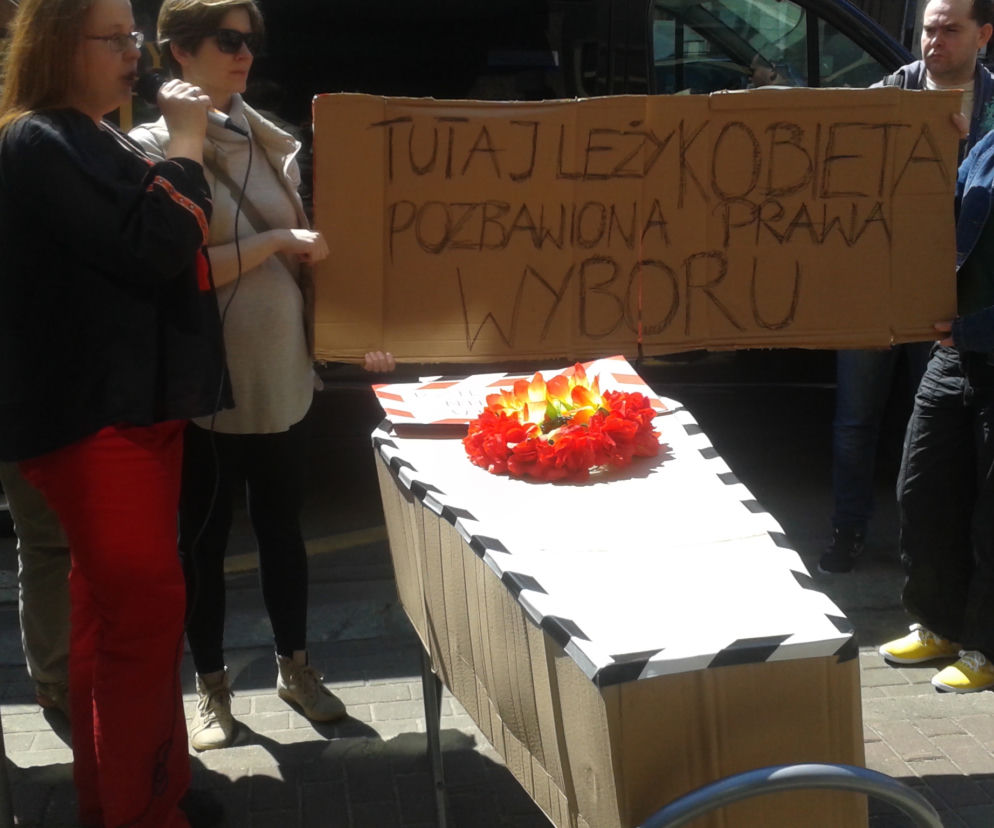 Pikieta Dziewuchy Dziewuchom Śląsk