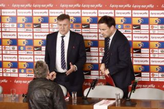 Cezary Kulesza i sekretarz Łukasz Wachowski ogłosili nowego sponsora PZPN