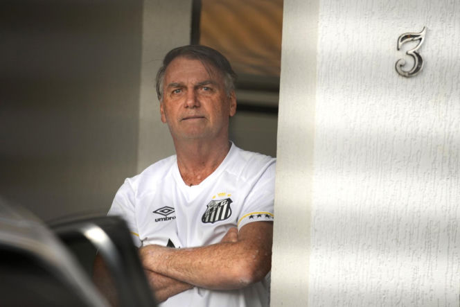 Był prezydent próbował uciec z aresztu! Użył lutownicy