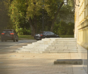 Jarosław Kaczyński przyjechał do KPRM