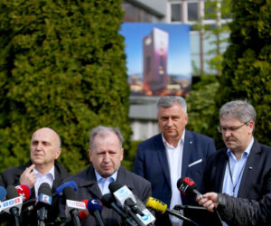 9 wybuchów metanu w kopalni Pniówek! Ratownicy przerywają akcję i nie wracają. To bardzo trudna decyzja  