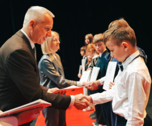 Najzdolniejsi uczniowie odebrali stypendia Prezydenta Miasta Siedlce