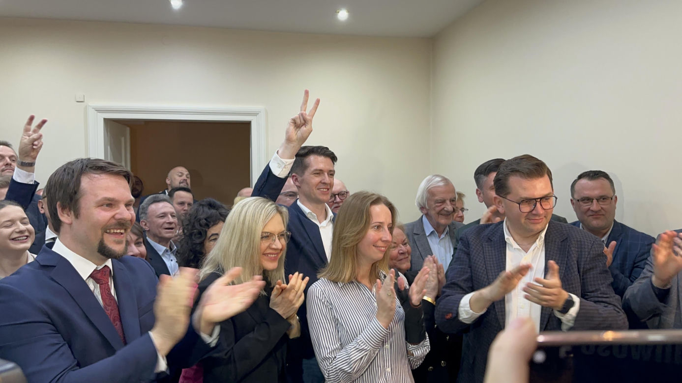 Wieczór wyborczy w sztanie Łukasza Kmity w Krakowie