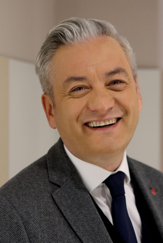 Tak zmieniał się Robert Biedroń