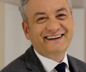 Tak zmieniał się Robert Biedroń