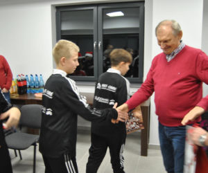 Sportowe mikołajki z GKS Wikielec i gminą Iława