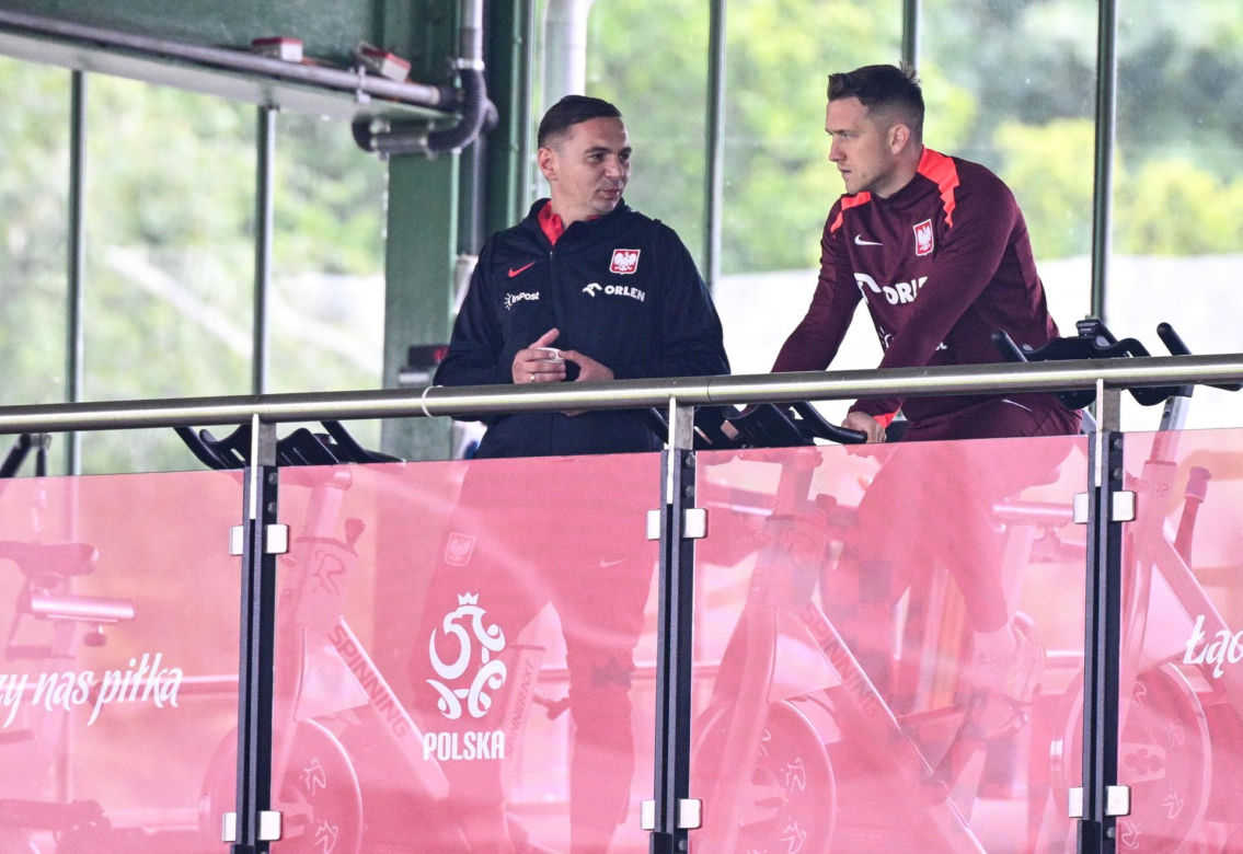 Lewandowski trenuje pełną parą, Zieliński na rowerku