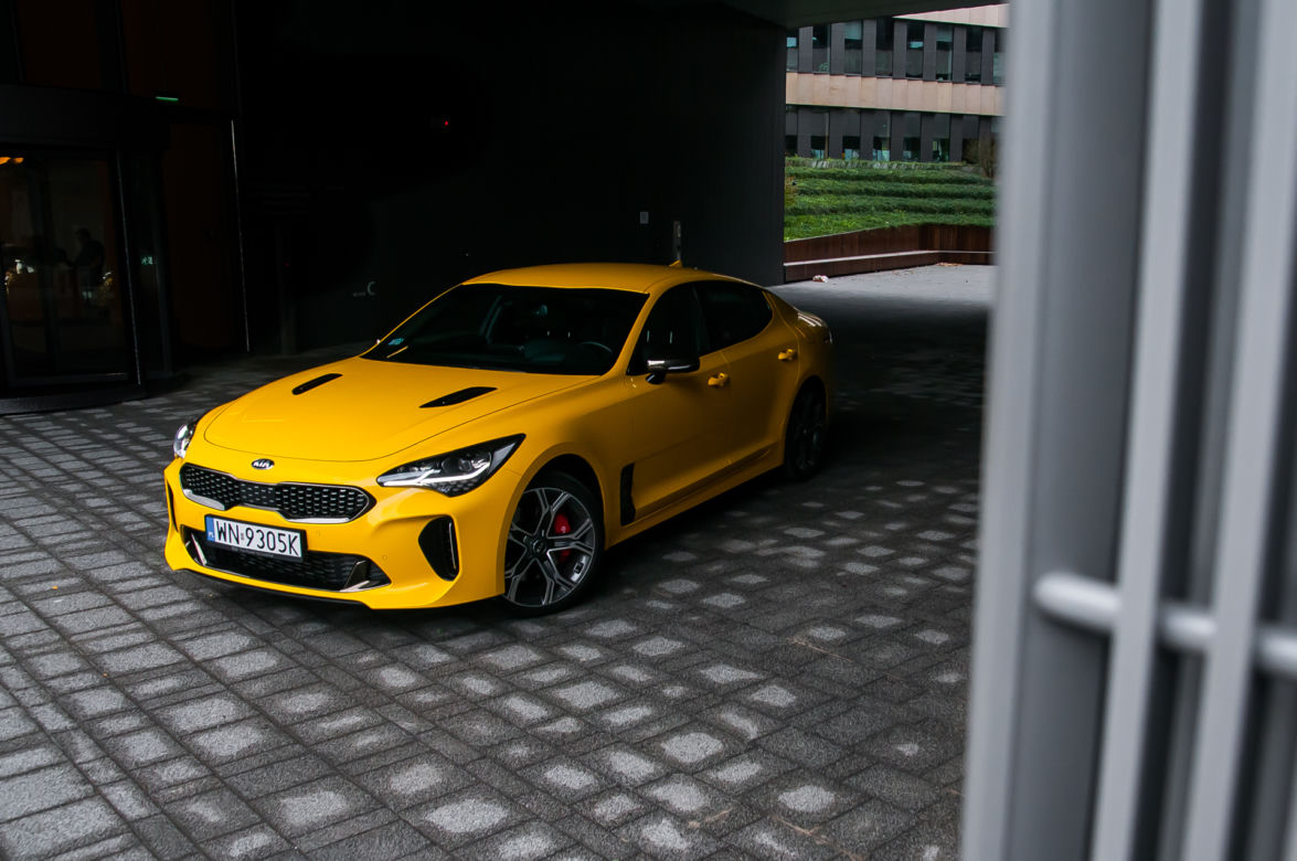 Kia Stinger GT 3.3 V6 T-GDI 366 KM 8AT AWD