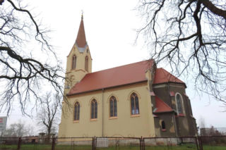 Granty sołeckie i dofinansowanie na remont kościoła w Lubiechowie