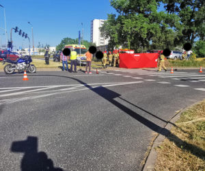 Tragiczny wypadek w Bydgoszczy! Nie żyje piesza, która stała na chodniku! [ZDJĘCIA] 