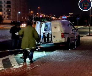 Ukradli pieniądze z auta. Policja szuka sprawców