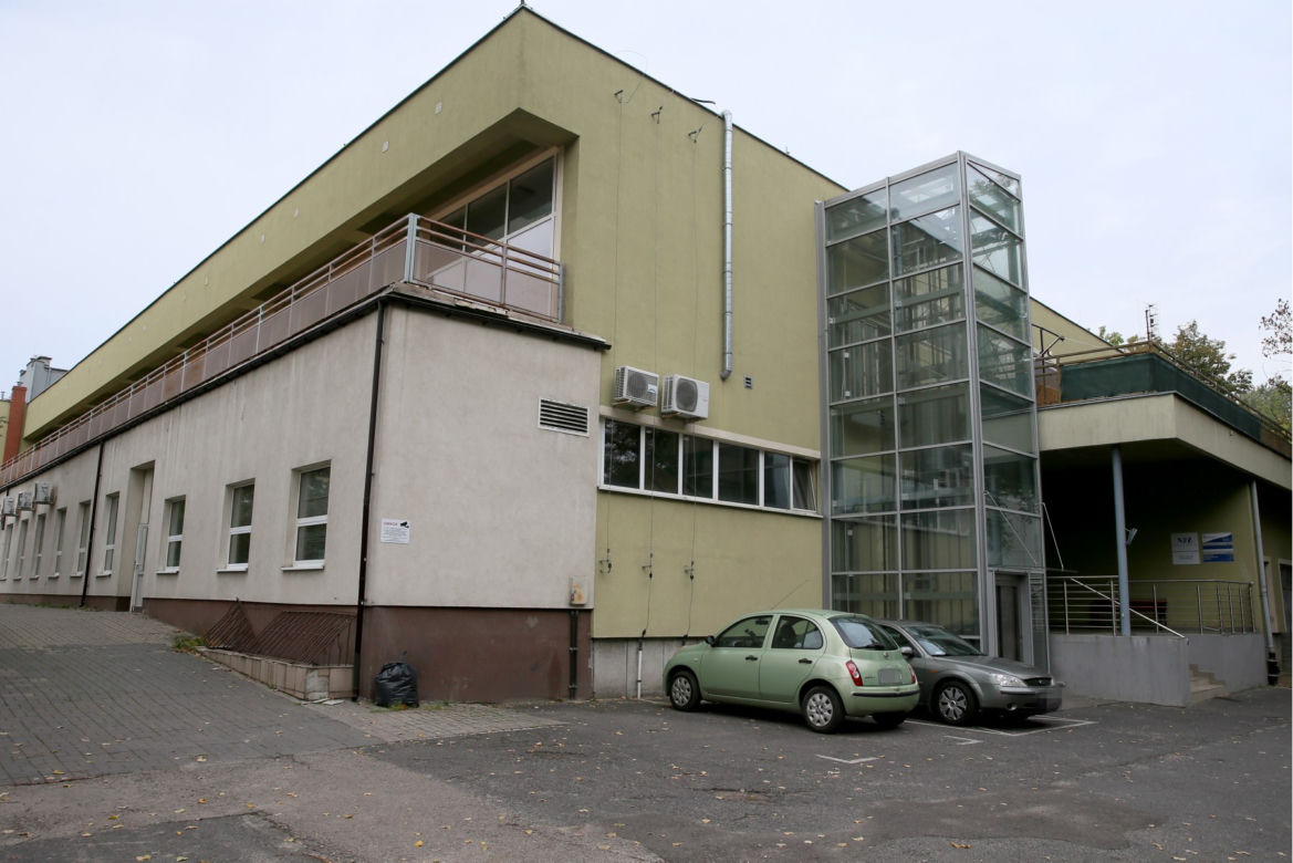 Seniorzy bronią oddziału geriatrycznego.