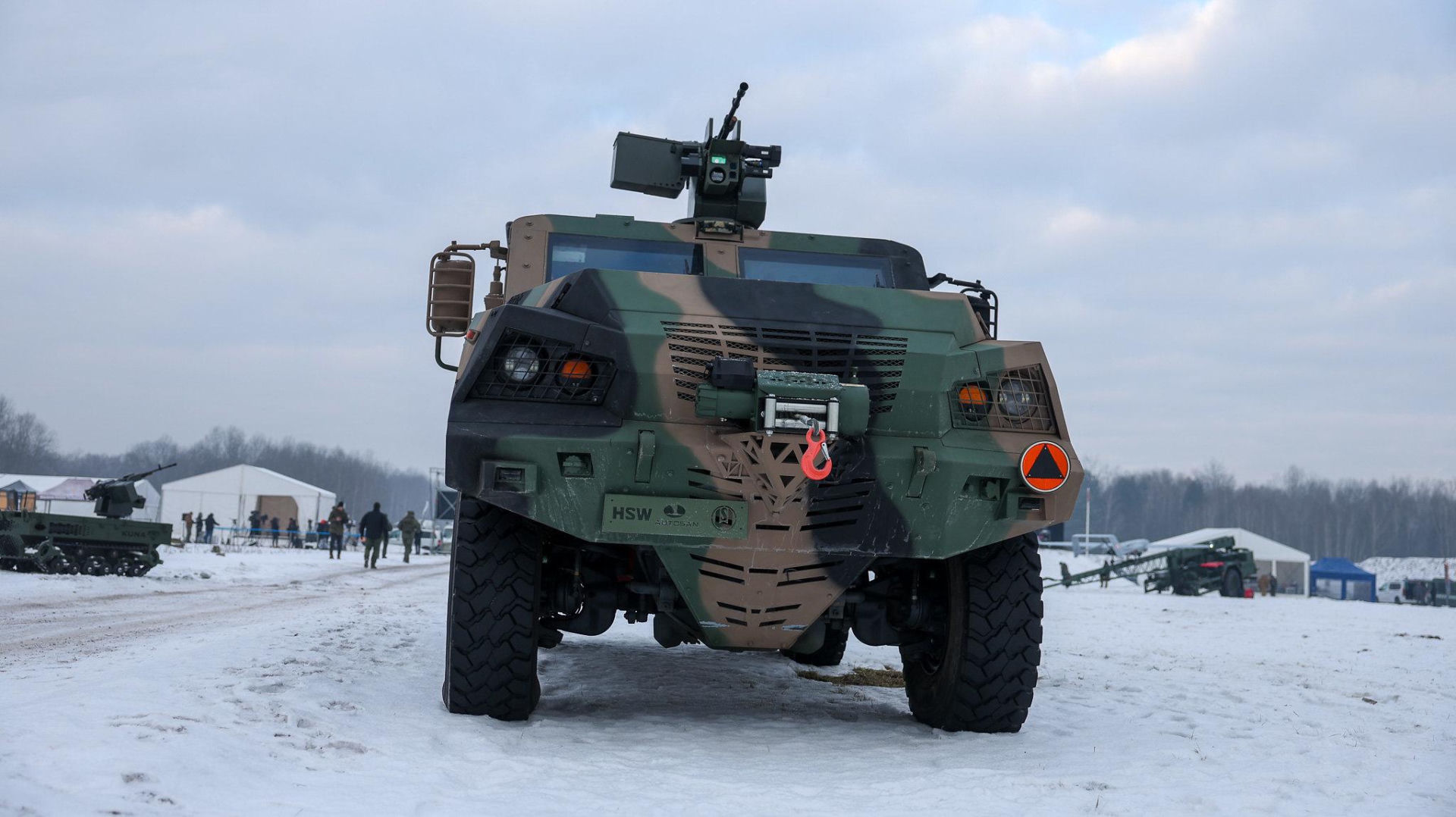„Potwór z Tarnowa” i roje dronów. Rząd przygląda się przyszłości polskiej armii w Zielonce