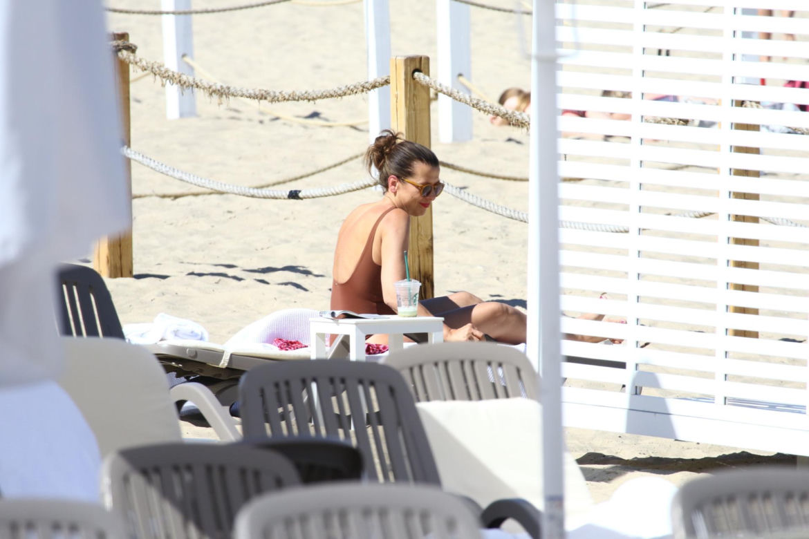 Katarzyna Herman na plaży