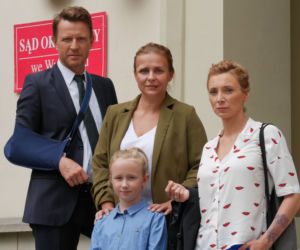  Pierwsza miłość. Marysia (Aneta Zając), Julka (Łucja Kawczak), Laura Burczyńska (Katia Paliwoda), Michał (Wojciech Błach)