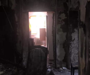 Opuścili płonące mieszkanie w PIŻAMACH i BEZ BUTÓW. Dramat wielodzietnej rodziny z Poznania