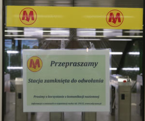 Makabra na stacji metra Imielin, nie żyje kobieta
