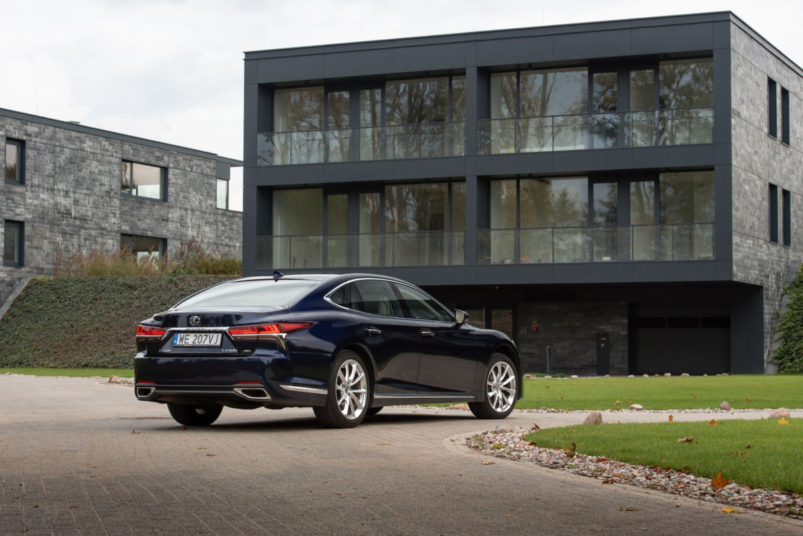 Lexus LS 500 Omotenashi 3.5 V6 417 KM