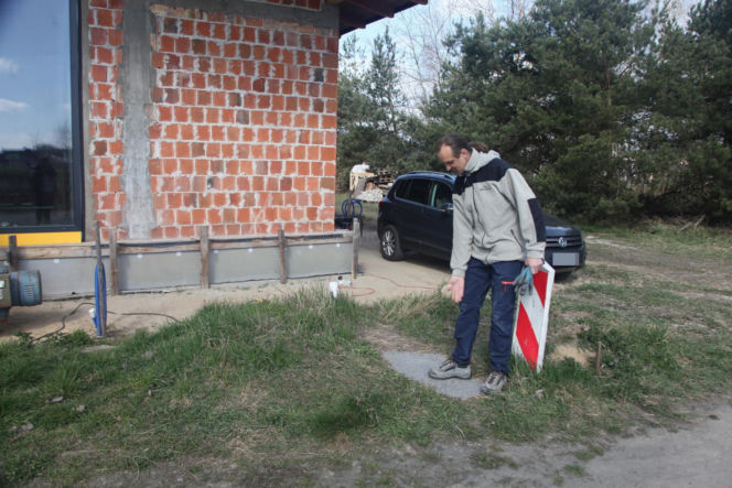 Przez urzędników noszę wodę w wiadrach